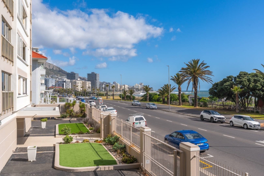 2 Bedroom Property for Sale in Mouille Point Western Cape